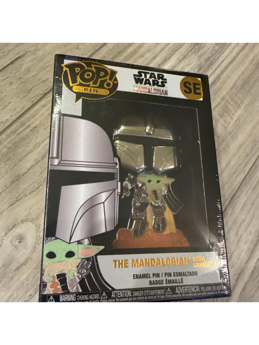 NEW Funko Pop! Pin SE Star Wars The Mandalorian w/ Grogu Special Edition